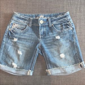 Almost Famous long shorts